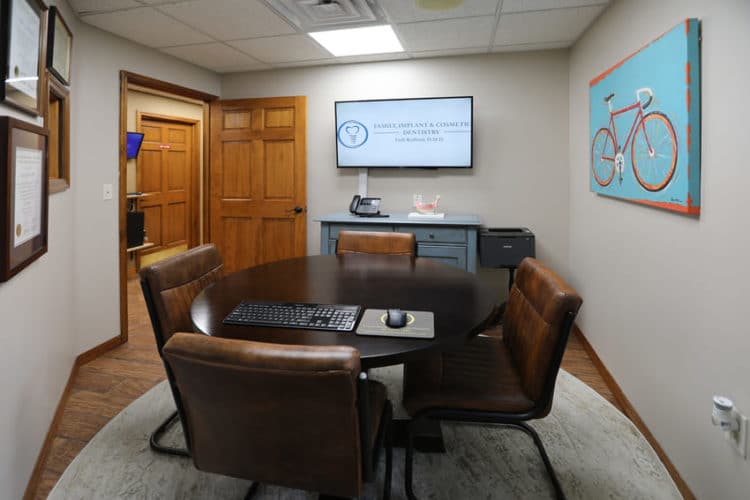 Consultation room at Family Implant and cosmetic dentistry